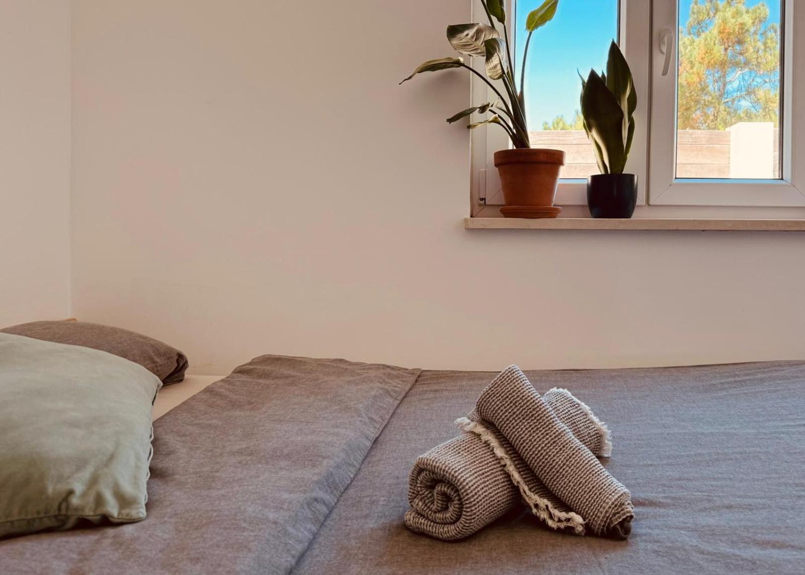 Saone Guesthouse & Coworking Ericeira Extérieur photo